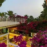 Hotel Kalemi's Beachside