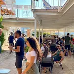 Kalemi's Beachside 3* Sarandë