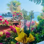 Hotel Kalemi's Beachside