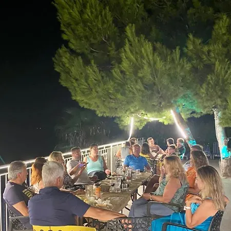 Hotel Kalemi's Beachside 3*