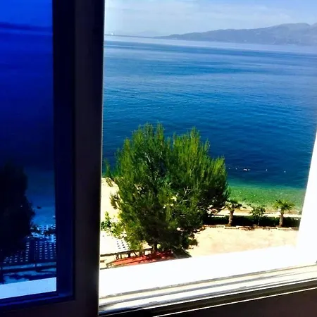 Kalemi's Beachside Hotel 3*