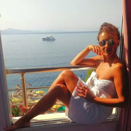 Kalemi's Beachside Saranda