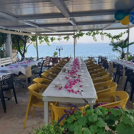 Kalemi's Beachside 3* Sarande