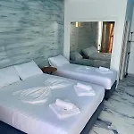 Kalemi's Beachside Hotel 3*