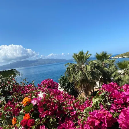 Kalemi's Beachside Sarandë