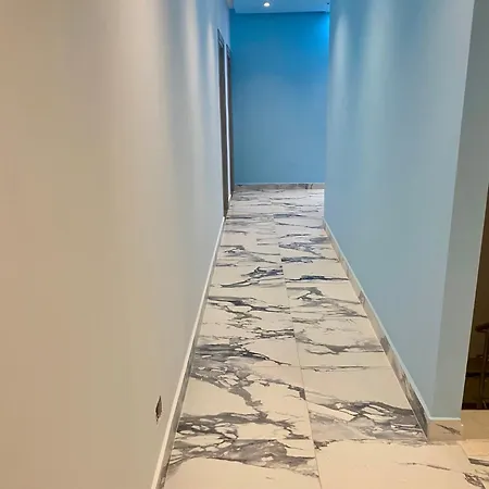 Kalemi's Beachside ホテル