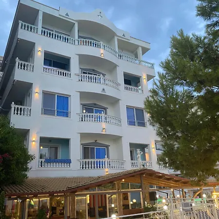 Kalemi's Beachside 3*