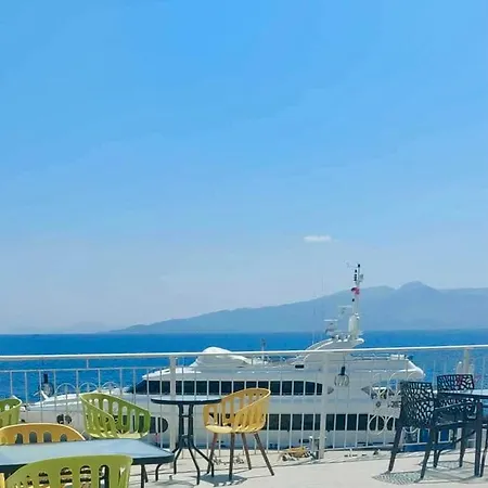 Kalemi's Beachside Hotel