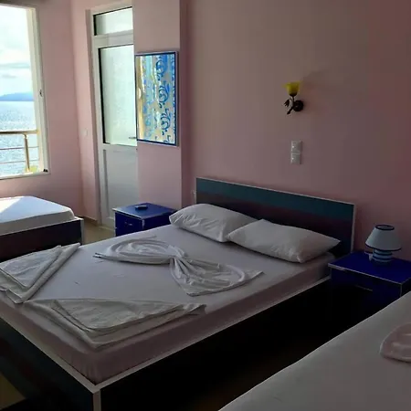 Kalemi's Beachside 3* Sarandë
