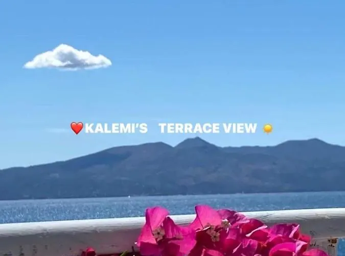 Kalemi's Beachside