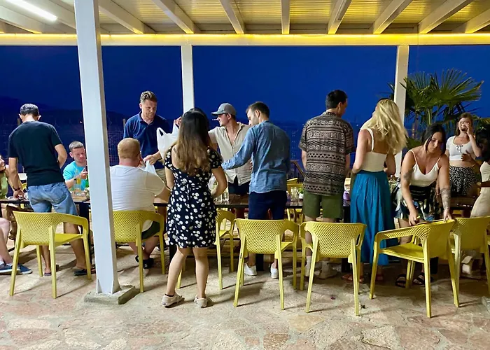 Hotel Kalemi's Beachside