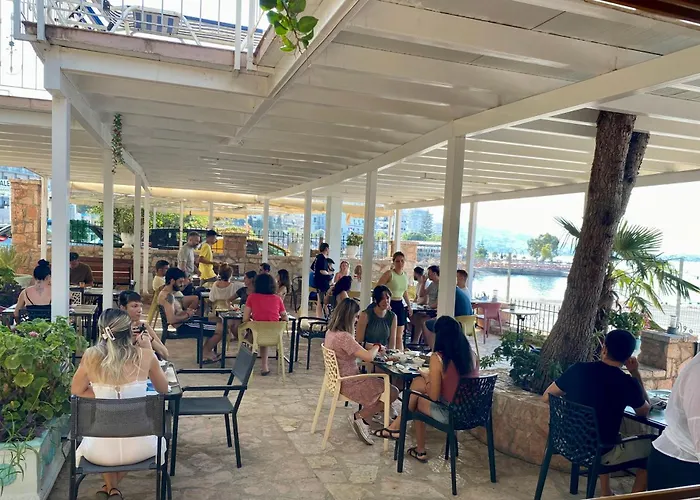 Hotel Kalemi's Beachside