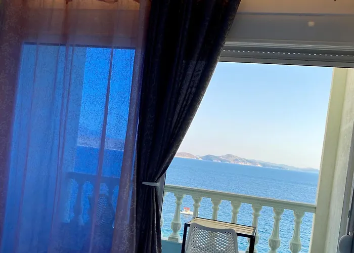 Kalemi's Beachside Sarande