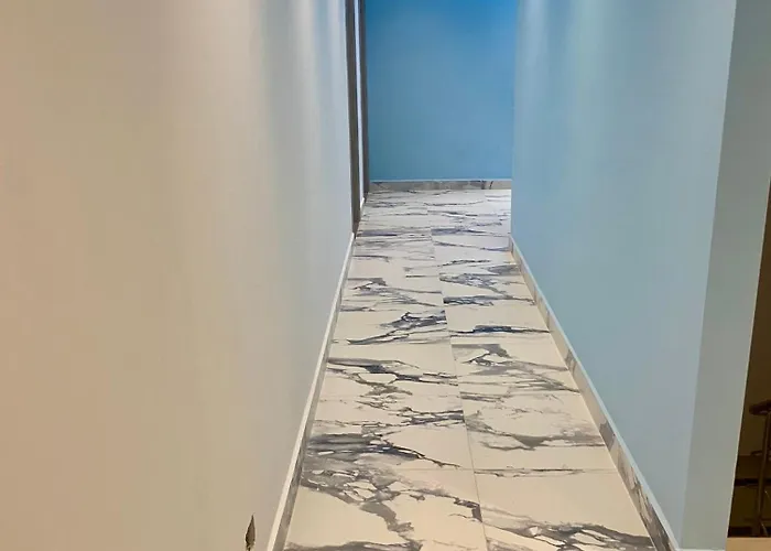 Kalemi's Beachside Hotel