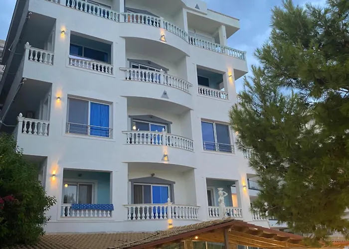 Kalemi's Beachside 3*