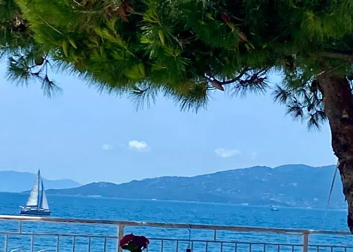 Kalemi's Beachside Sarande