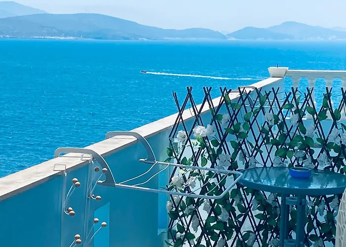 Hotel Kalemi's Beachside