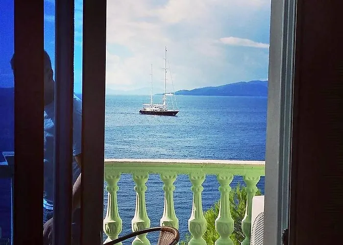 Hotel Kalemi's Beachside Sarande